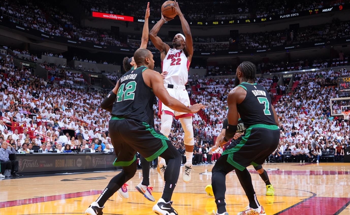 AYX-巴特勒回归赛场，关键助攻首场状态亮眼，德国队观众沸腾！的简单介绍