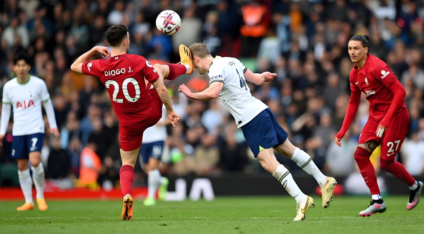 爱游戏- 德罗巴在利物浦比赛中绝杀,回归赛场引发热议的原因 